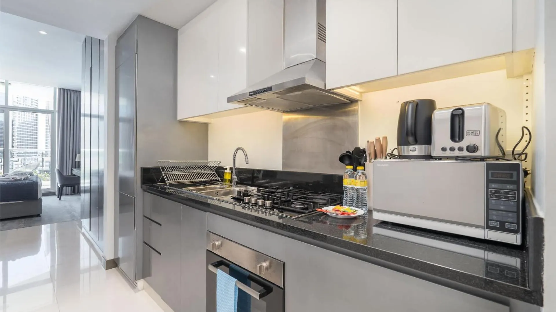 Cozy Studio Perfect For 4 At Damac Maison Prive Dubai Apartment